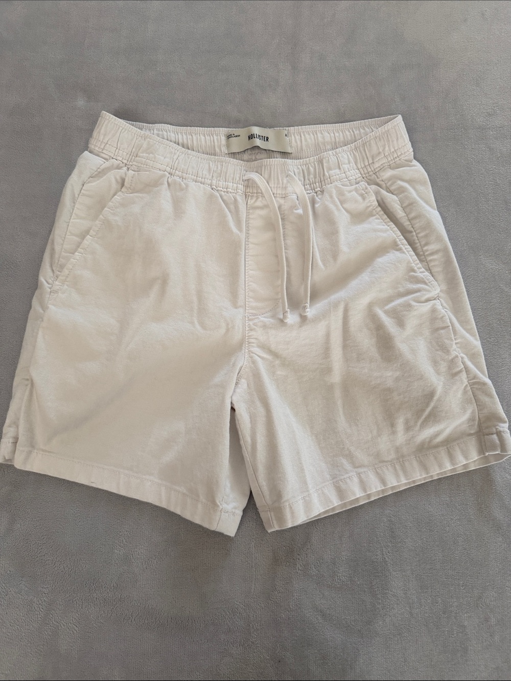 Men’s Hollister White Drawstring Shorts-XS